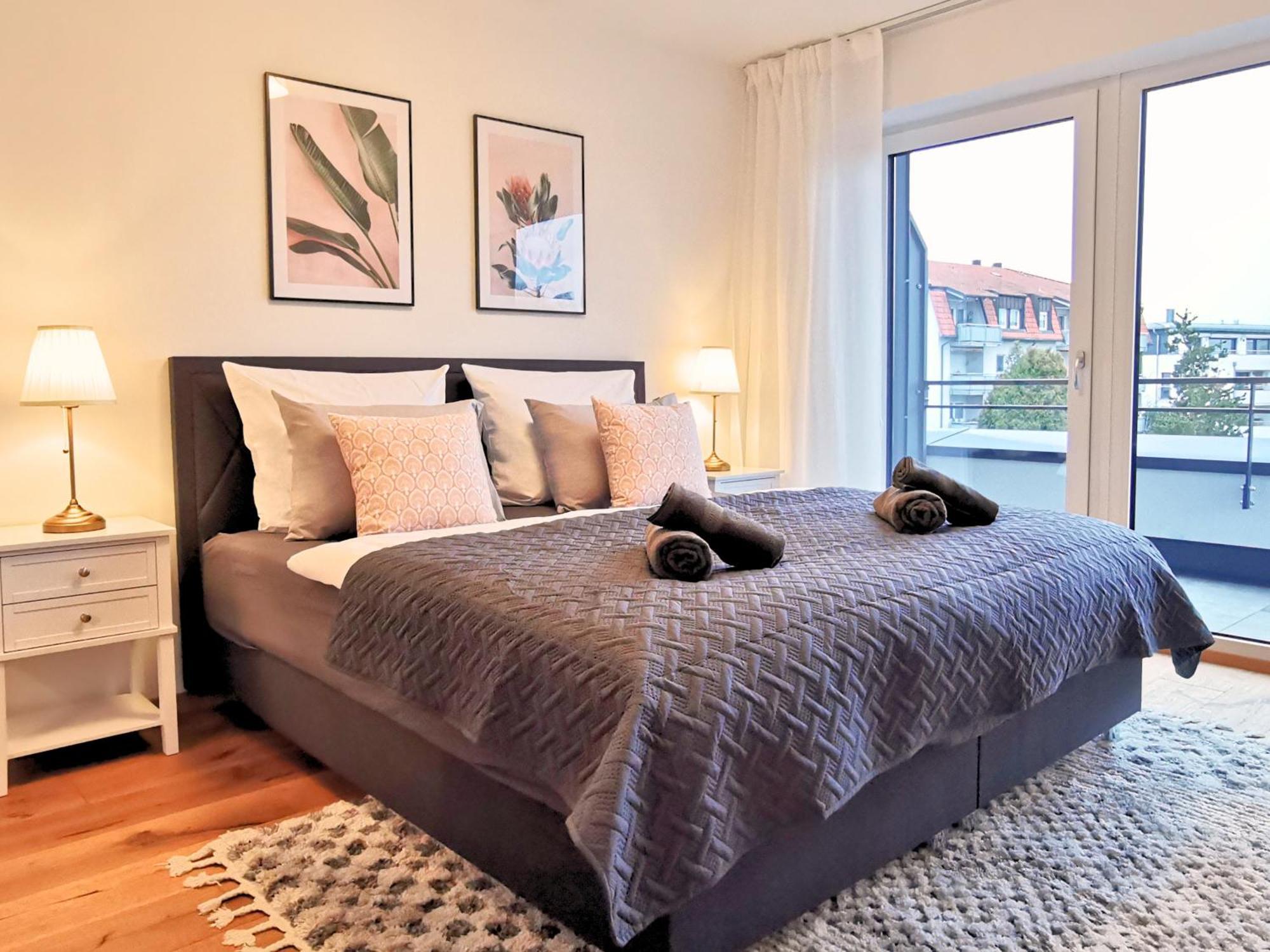 Fynbos Penthouse Deluxe, Balkon, Parkplatz Straubing Exterior foto