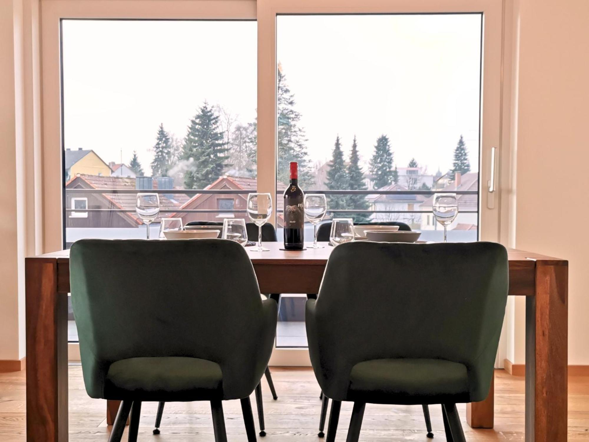 Fynbos Penthouse Deluxe, Balkon, Parkplatz Straubing Exterior foto